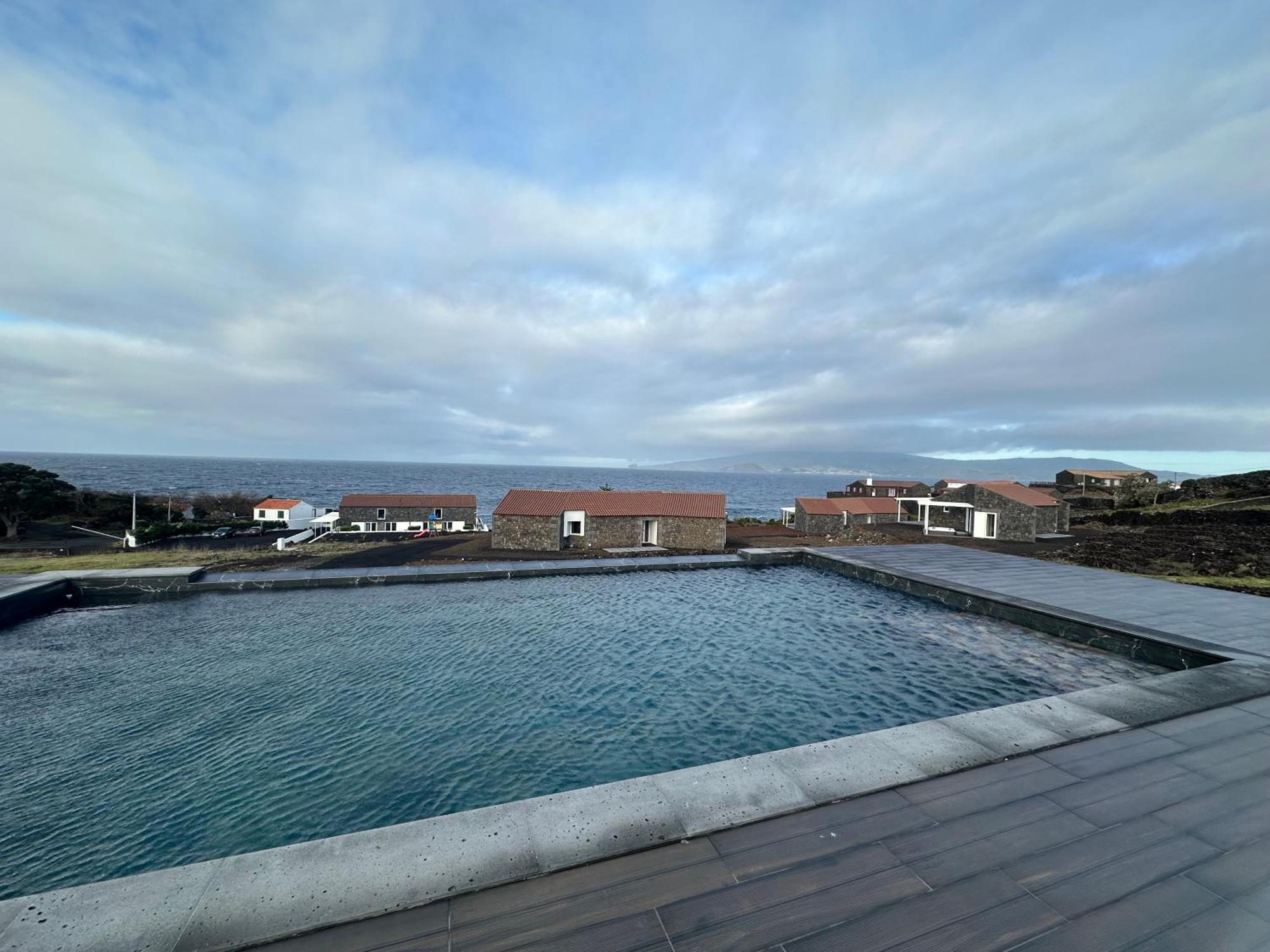Vinhas Do Calhau Aparthotel Madalena  Exterior photo
